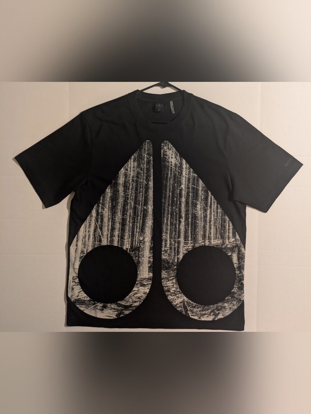 Moose Knuckles Black Short-Sleeve Tee w/ Monochrome Graphic- M (NWOT)